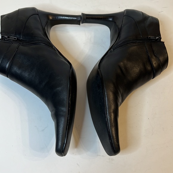 APOSTROPHE FONDA BLACK LEATHER SQUARE TOE ANKLE BOOT SZ 11 - Picture 8 of 16